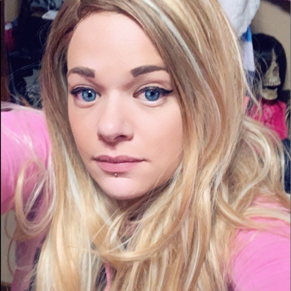 Wig - Picture 2 of 5
